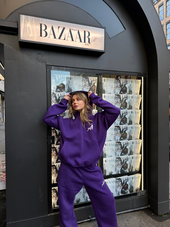 THE PUFFED SET IN PURPLE